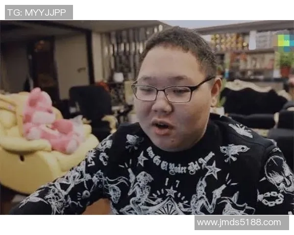 神秘人对决王牌揭开隐藏的真相与智慧的较量